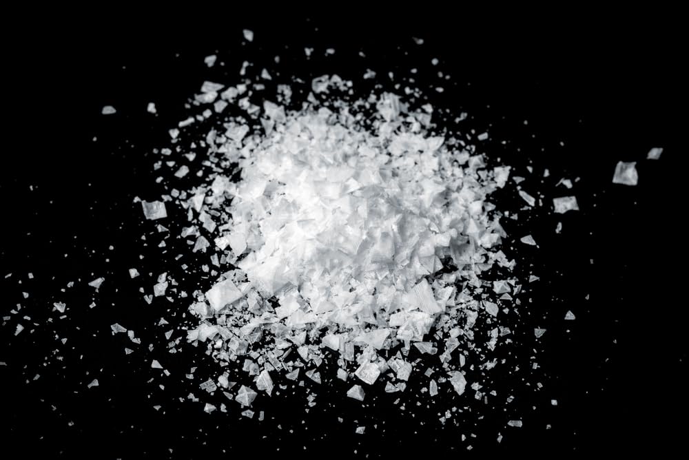 Magnesium Chloride Hexahydrate Flakes (20 Pounds) - Not for Human Consumption