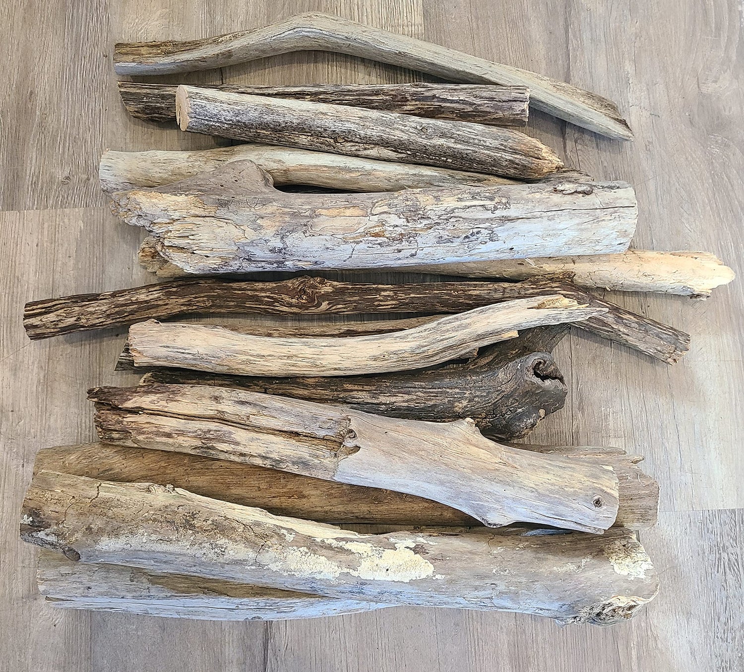 Chubby Driftwood Pieces, 10" to 20" Inches Long - Macrame, Wreathmaking - Thick Driftwood for Decoration or Crafts